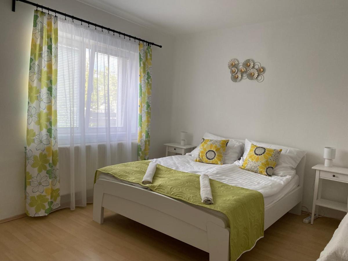 Kincso Vendeghaz Apartment Sarospatak Luaran gambar