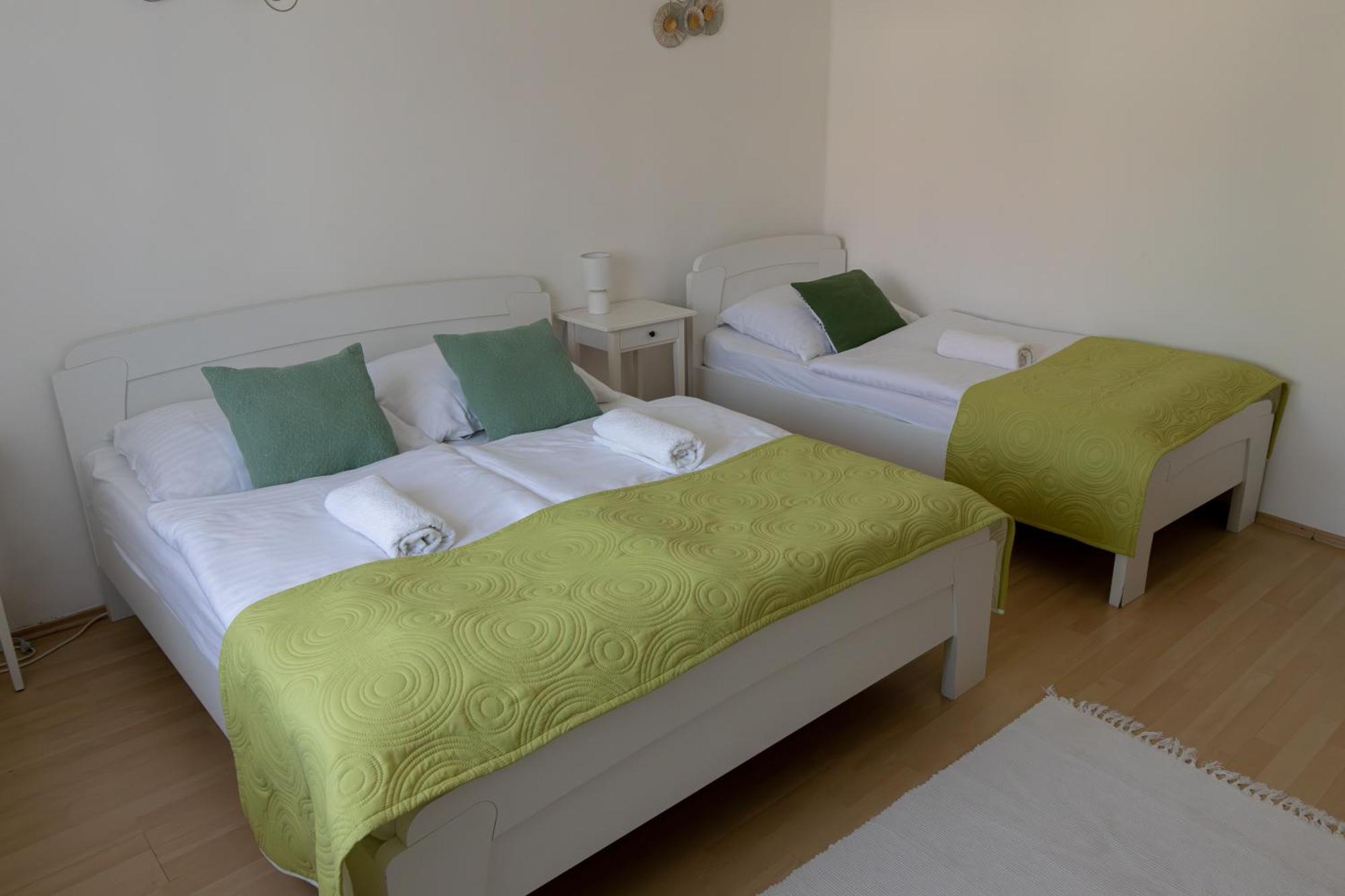 Kincso Vendeghaz Apartment Sarospatak Luaran gambar